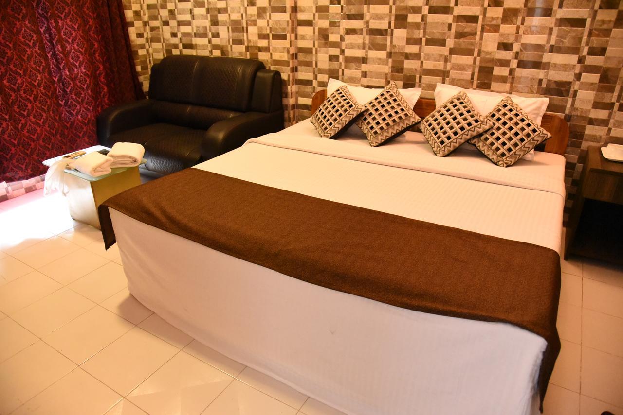 The Sky Inn Navi Mumbai Exterior photo